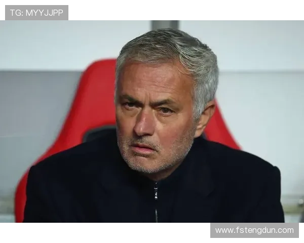 穆里尼奥愿回皇马象征费用签约